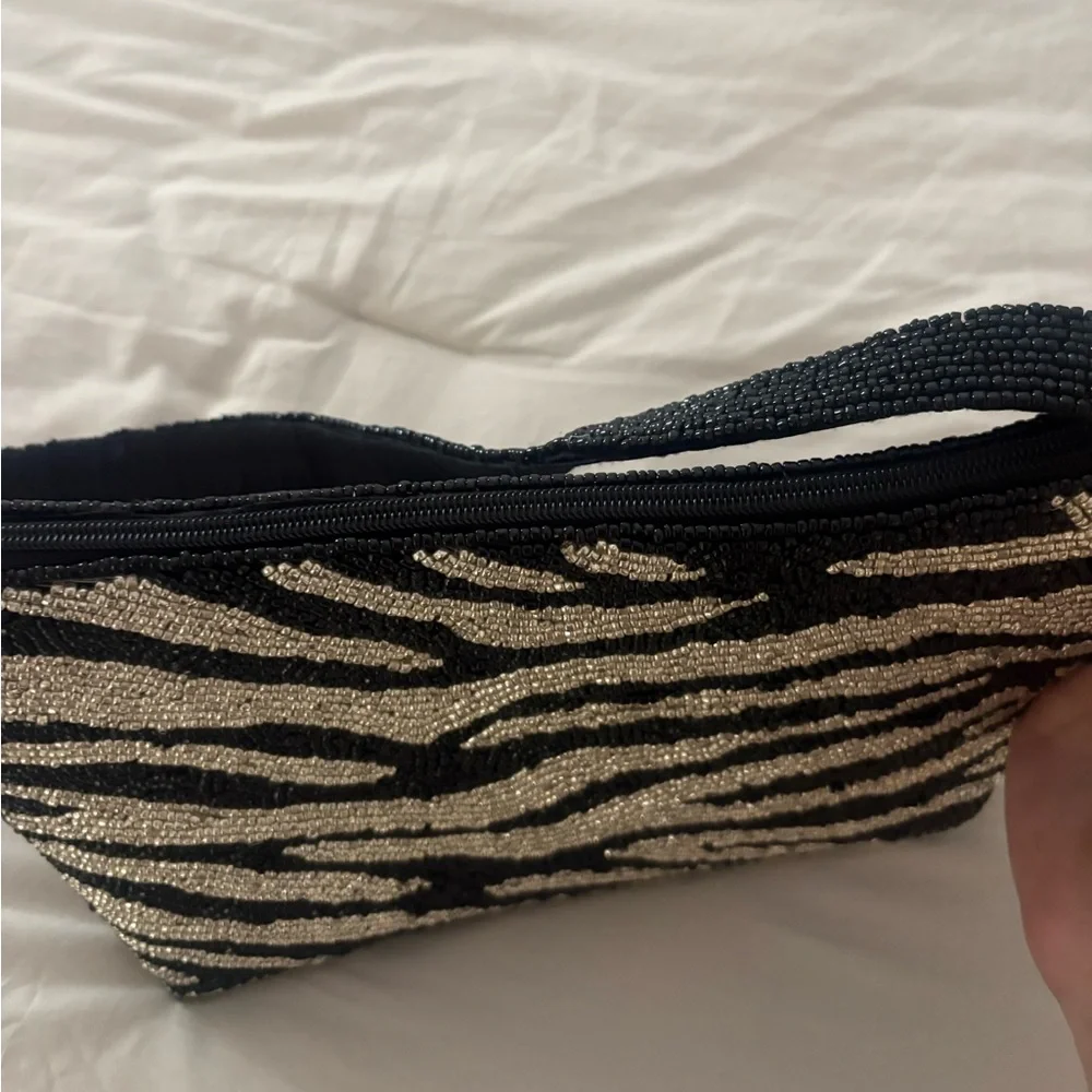 NWOT Viral Zebra Beaded Bag